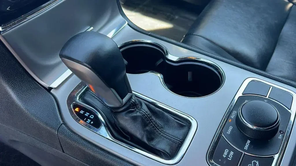 Jeep Grand cherokee Limited, снимка 14 - Автомобили и джипове - 54877725