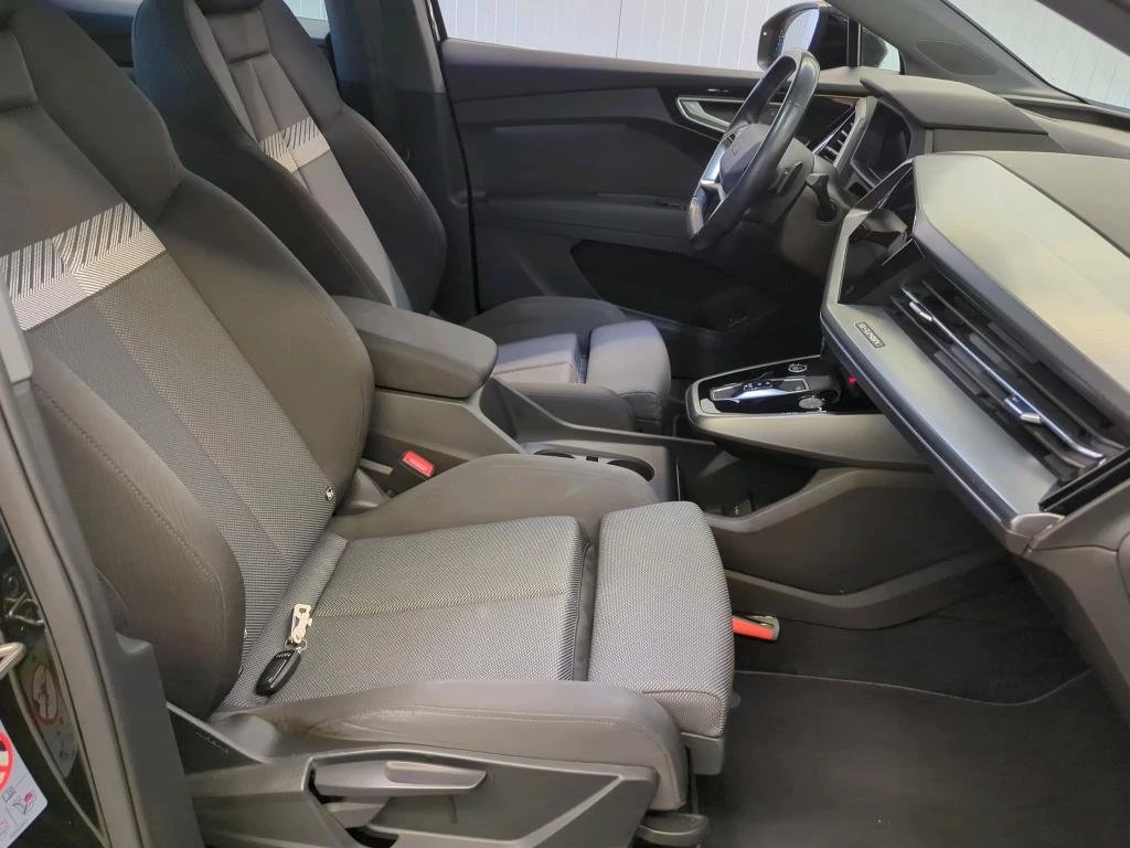 Audi Q4 40 77KWh/ADVANCED/SOH95, 5 СЕРТИФИКАТ/MATRIX/22Г., снимка 7 - Автомобили и джипове - 55402489