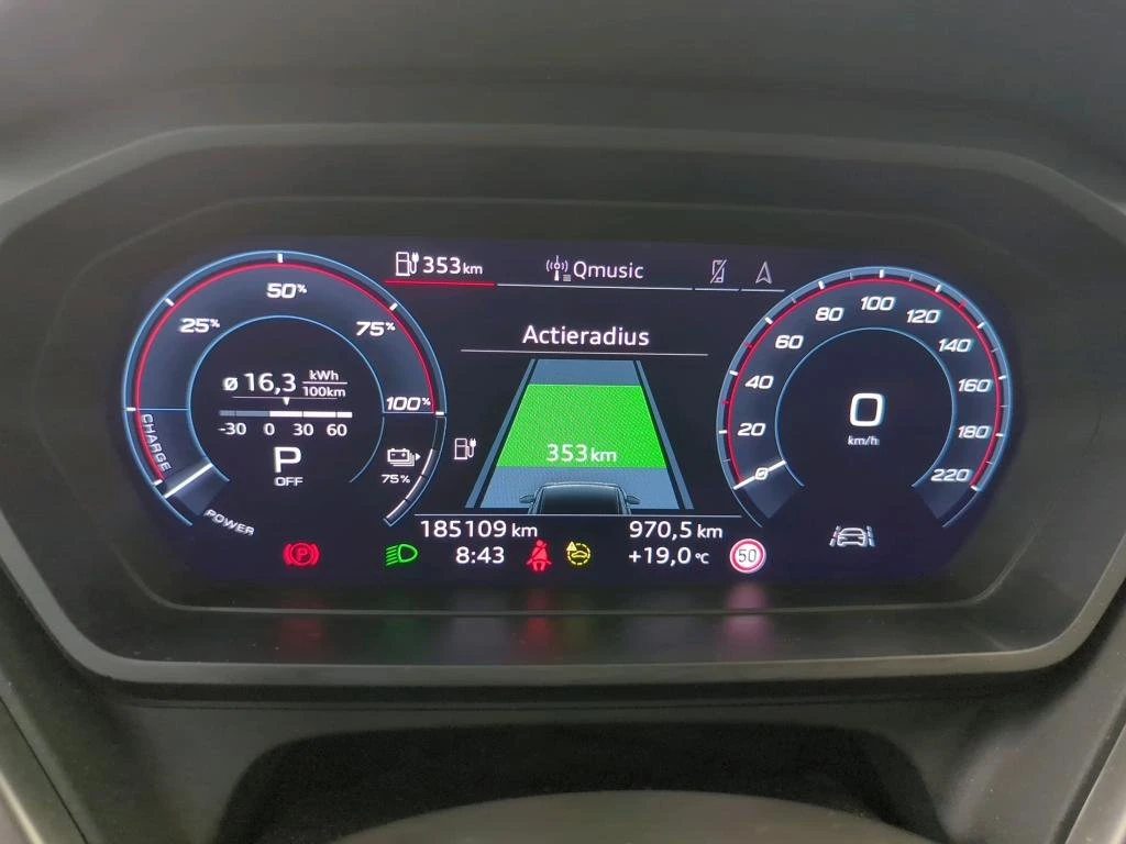 Audi Q4 40 77KWh/ADVANCED/SOH95, 5 СЕРТИФИКАТ/MATRIX/22Г., снимка 9 - Автомобили и джипове - 55402489