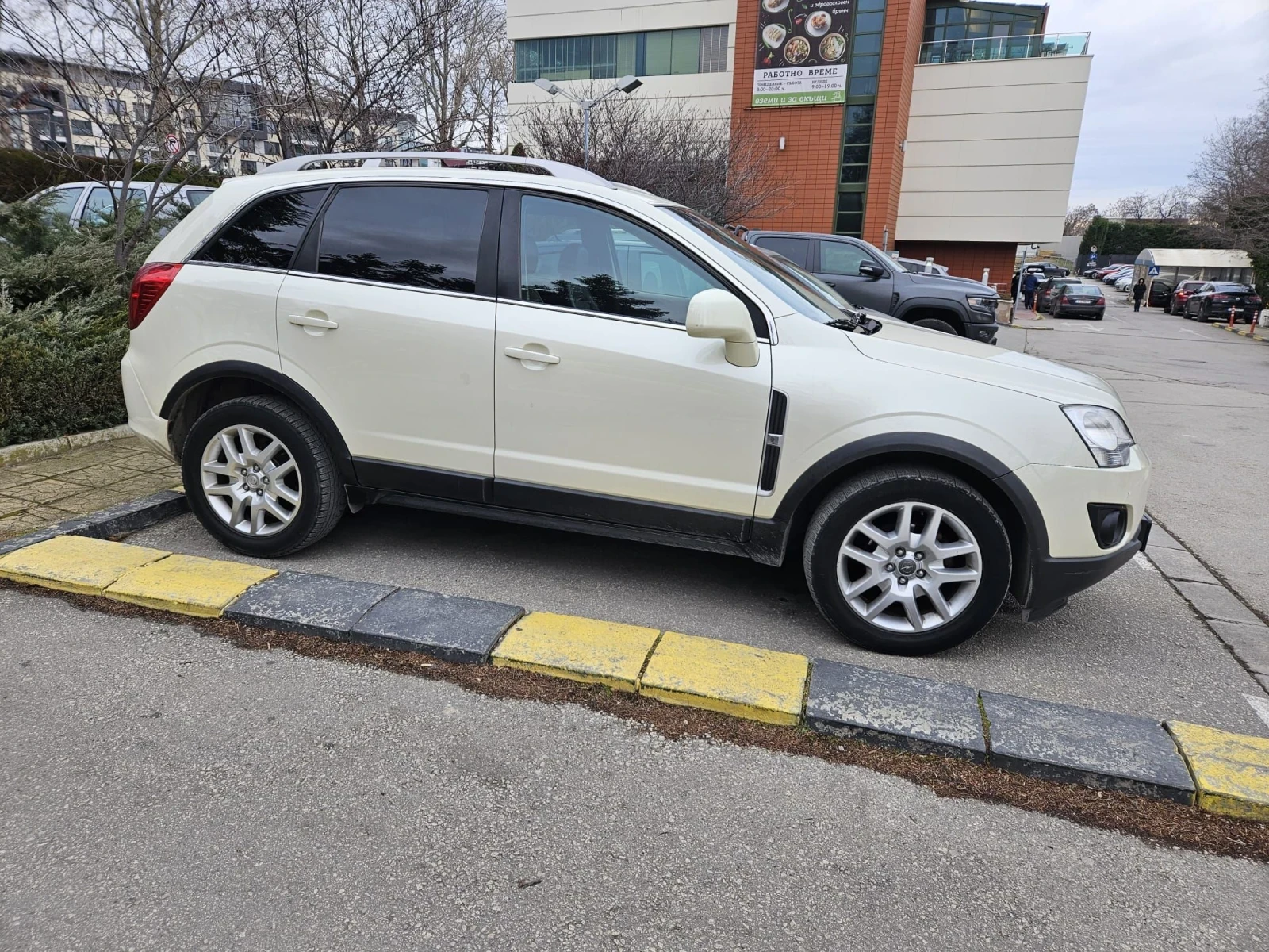 Opel Antara 2, 2 cdti, снимка 3 - Автомобили и джипове - 55680733