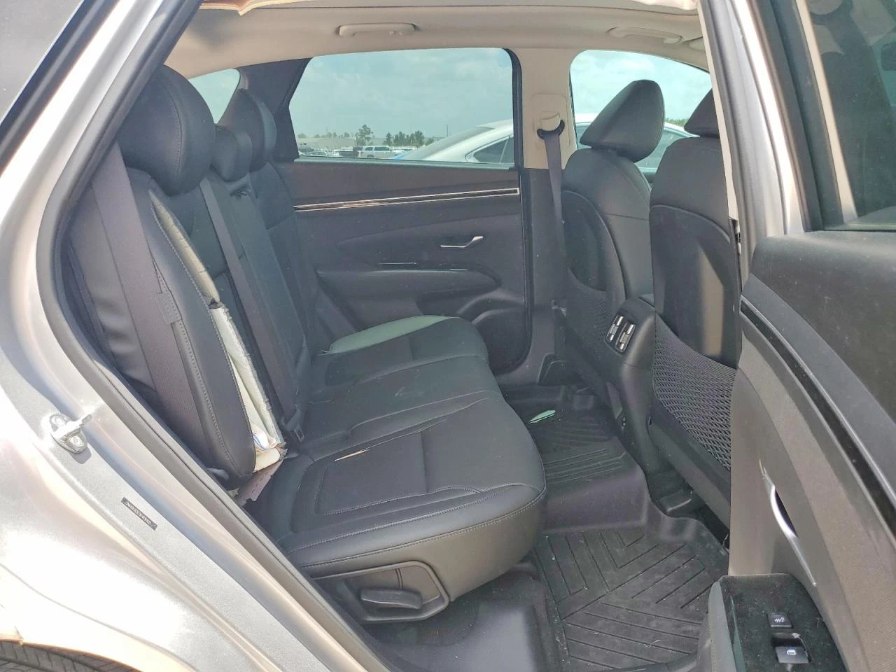 Hyundai Tucson 2.5l Limited, снимка 11 - Автомобили и джипове - 55995899