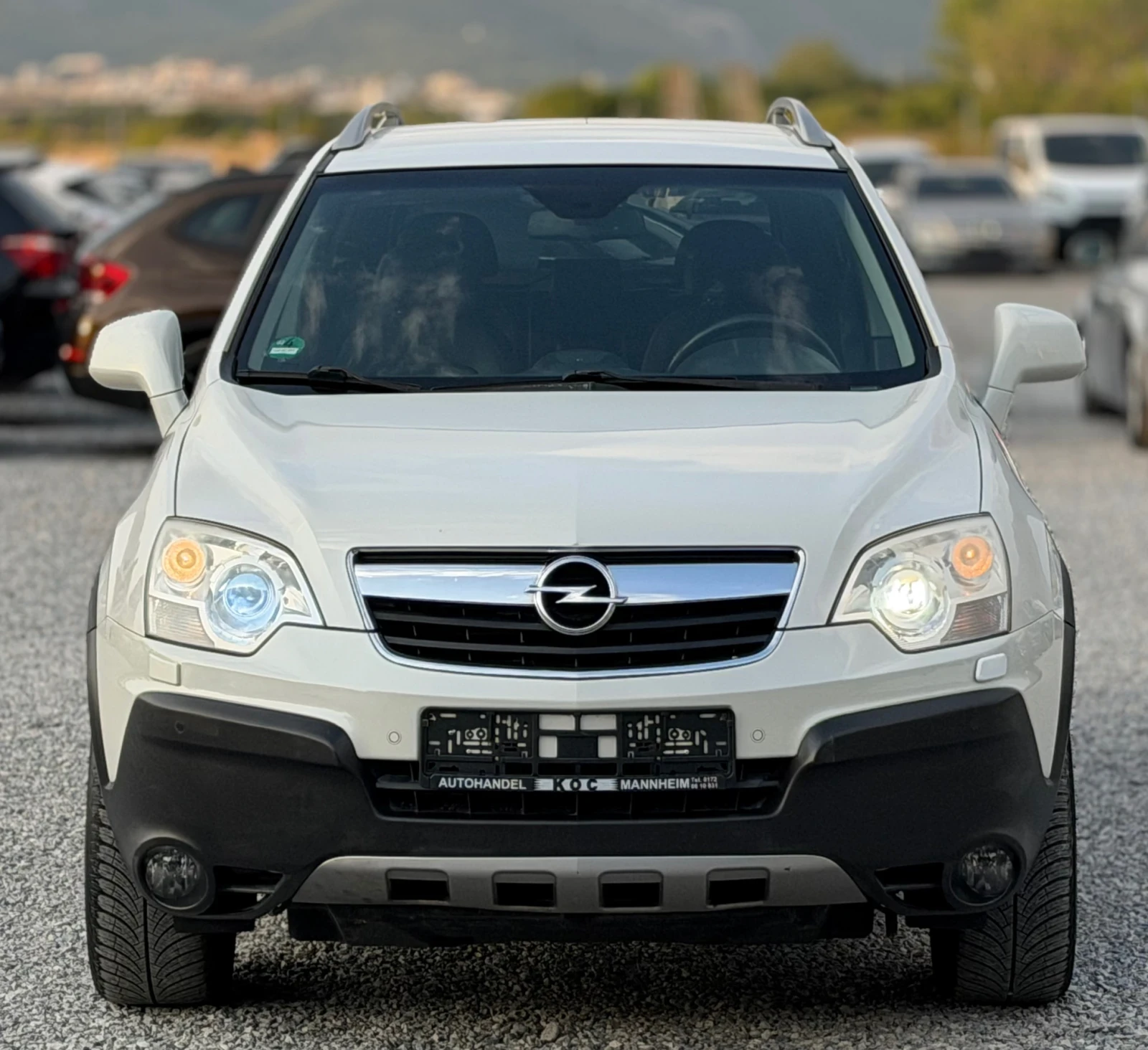 Opel Antara 2.0CDTi 150кс 4х4 Автоматик Навигация, снимка 2 - Автомобили и джипове - 55996967