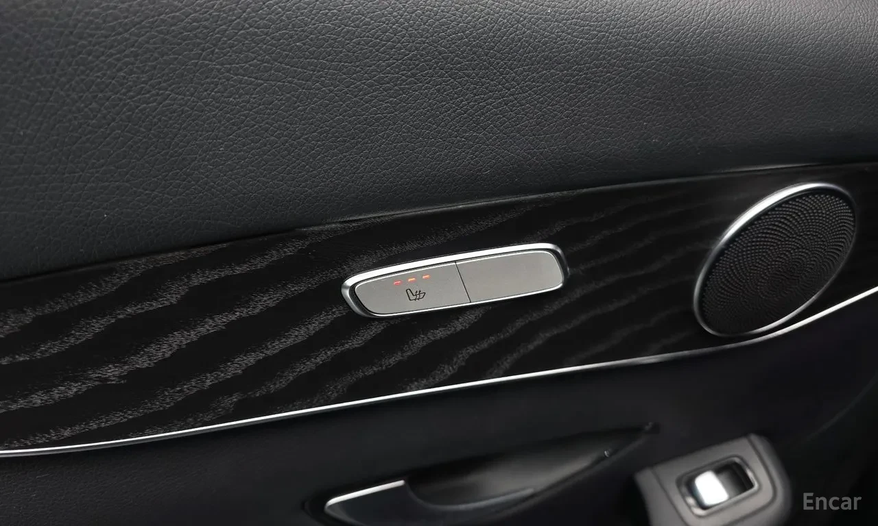 Mercedes-Benz GLC 300 COUPE4MATIC* BURMESTER* ДИСТРОНИК* 360, снимка 9 - Автомобили и джипове - 56018584