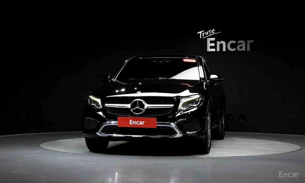 Mercedes-Benz GLC 300 COUPE4MATIC* BURMESTER* ДИСТРОНИК* 360, снимка 3 - Автомобили и джипове - 56018584