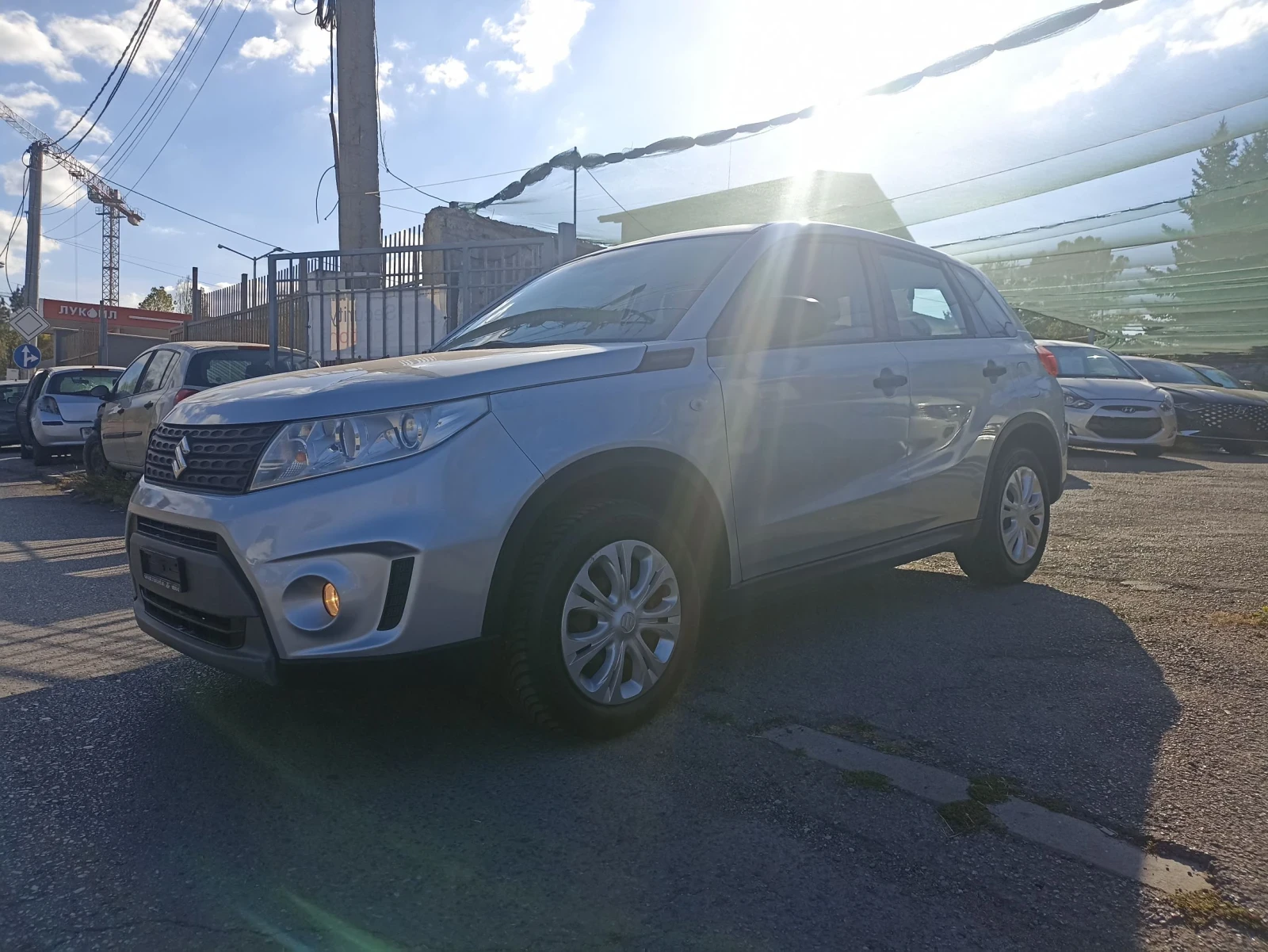 Suzuki Vitara 1.6i 4x4 Euro 6b , снимка 2 - Автомобили и джипове - 56719333