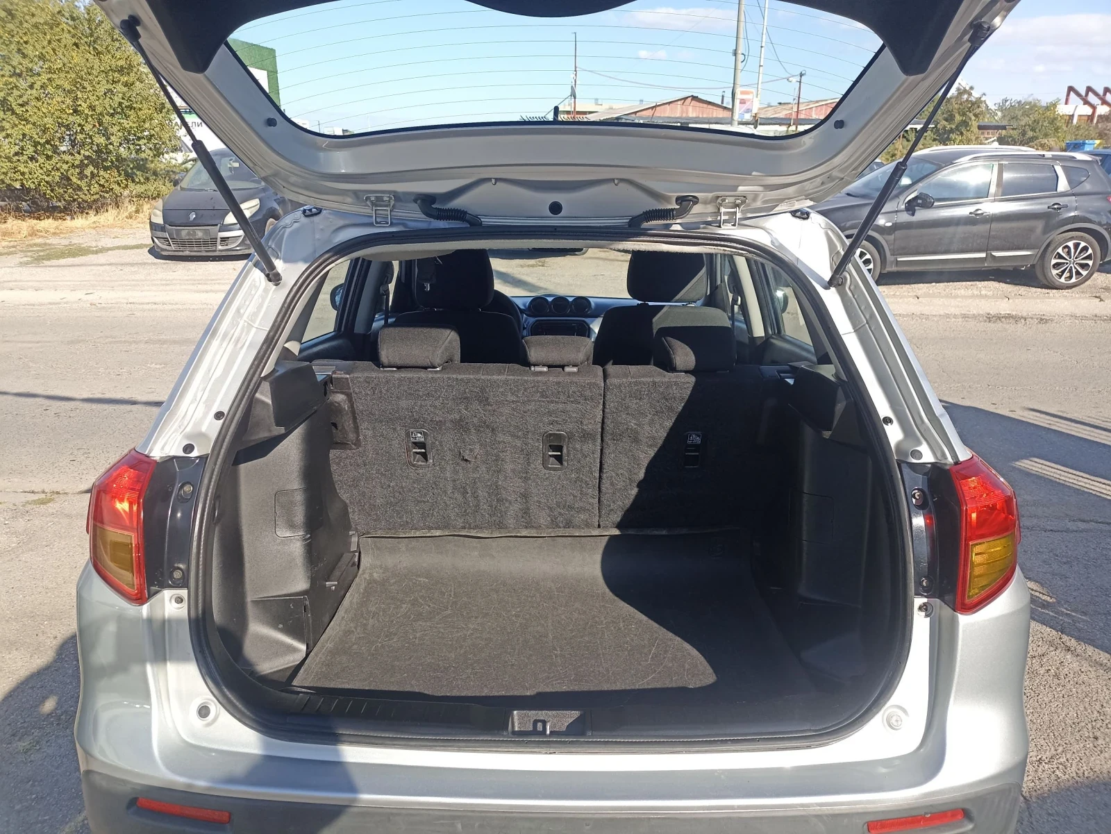 Suzuki Vitara 1.6i 4x4 Euro 6b , снимка 7 - Автомобили и джипове - 56719333