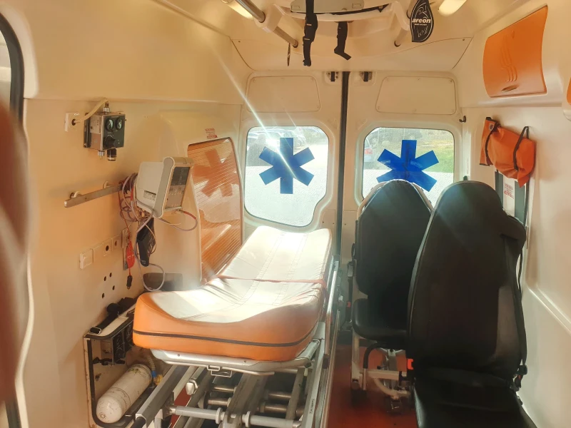 Mercedes-Benz Sprinter 315 2.2 CDI 150к.с  Бартер - Лизинг, снимка 6 - Бусове и автобуси - 53061225