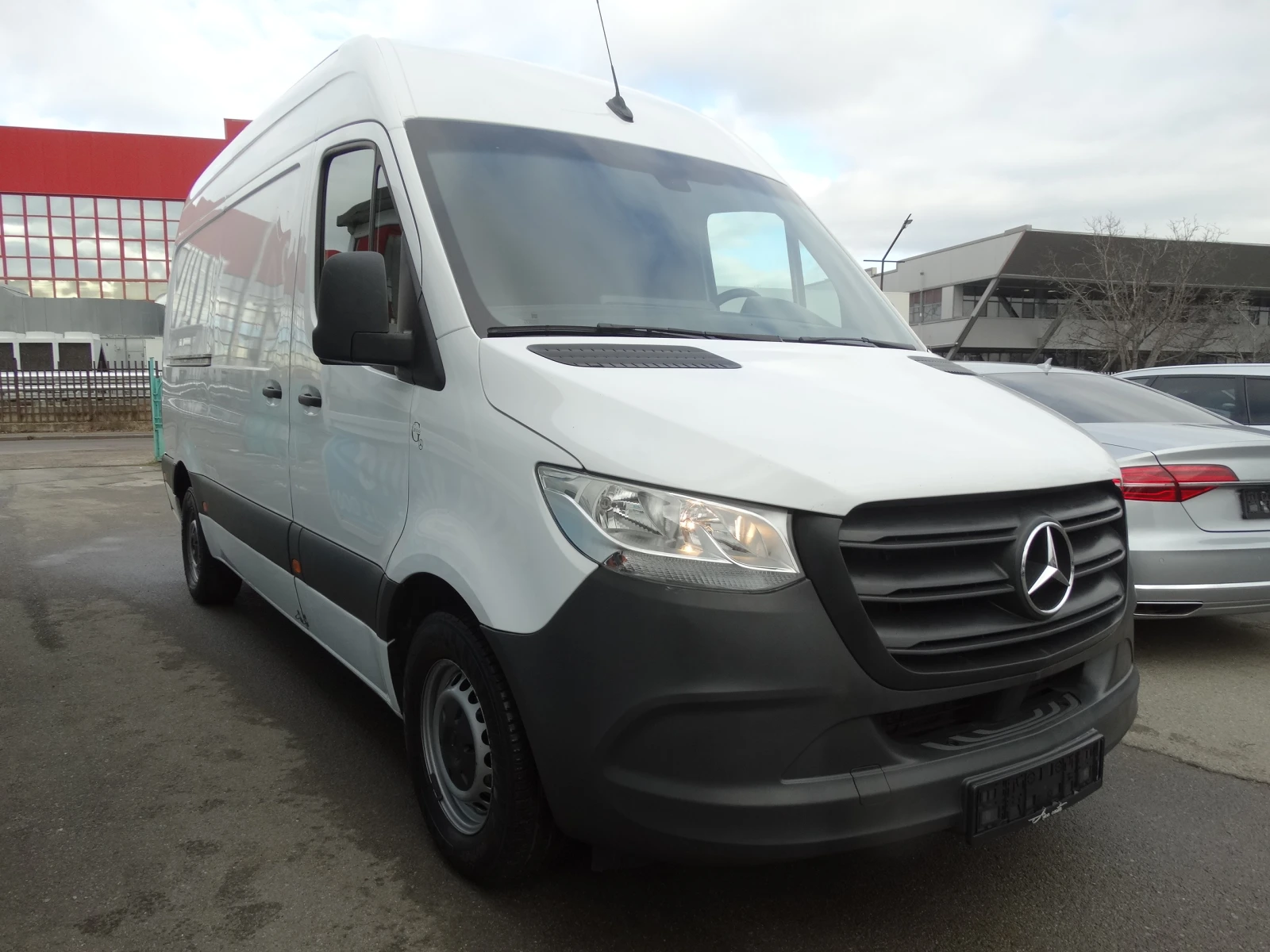Mercedes-Benz Sprinter 317 CDI - изображение 4