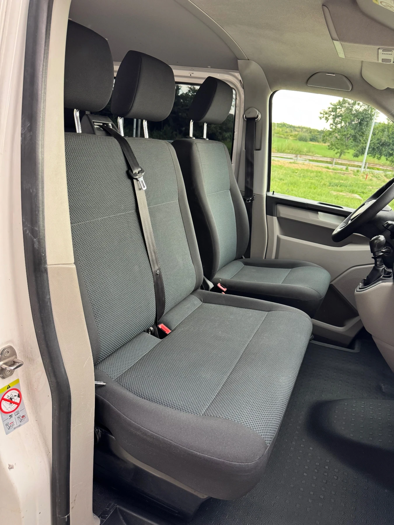 VW T6 2.0TDI CARAVELLE!8+ 1, 2х Клима, Нови гуми, Теглич, снимка 12 - Бусове и автобуси - 55287104