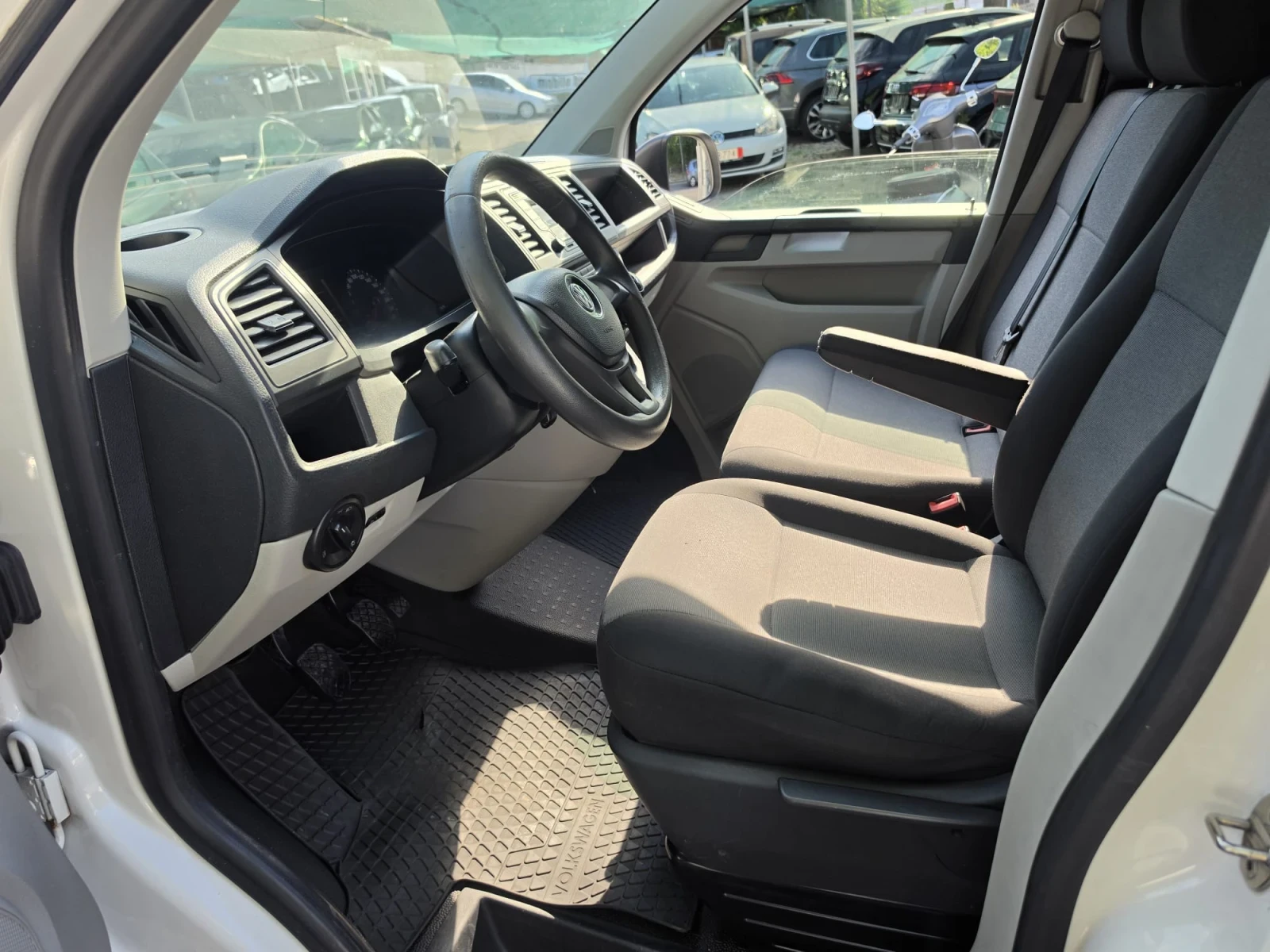 VW Transporter 2.0TDI* KATO NOVA, снимка 8 - Бусове и автобуси - 55375681