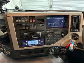 Volvo Fm 8x4  ЗЪРНОВОЗ , снимка 9