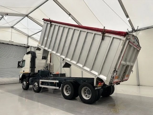 Volvo Fm 8x4  ЗЪРНОВОЗ , снимка 16 - Камиони - 55269652