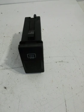 Копче подгрев задно стъкло Ауди А4 2.6Б