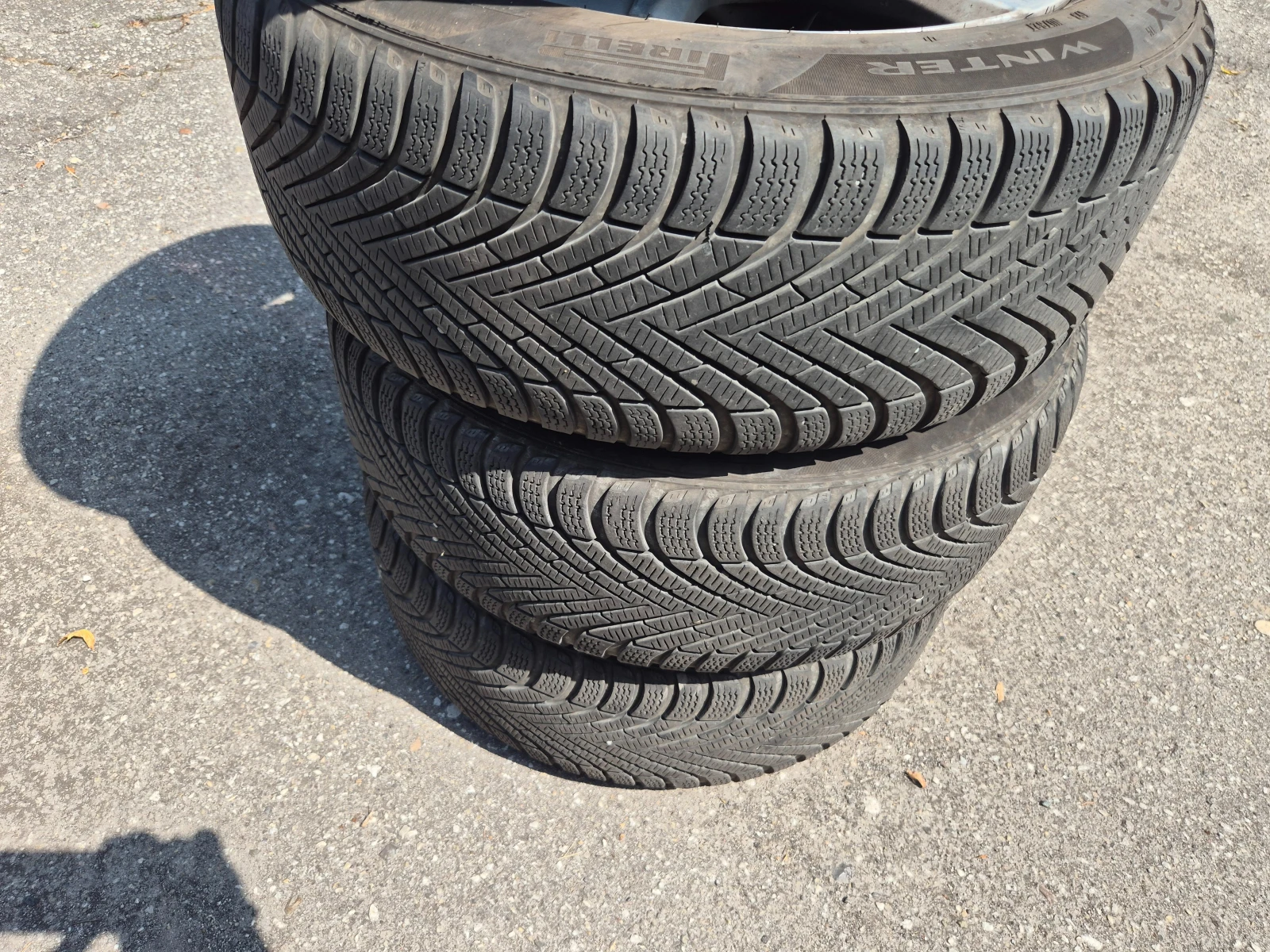 Гуми с джанти Pirelli 225/50R17, снимка 9 - Гуми и джанти - 55890459