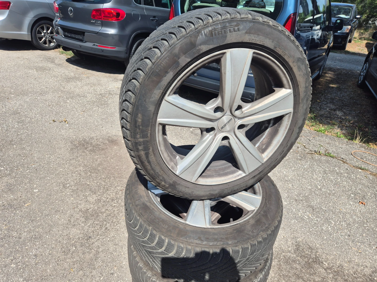 Гуми с джанти Pirelli 225/50R17, снимка 5 - Гуми и джанти - 55890459