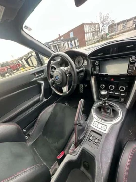 Subaru BRZ * Sport tech RS* ПОДГРЕВ* KEYLESS* , снимка 9