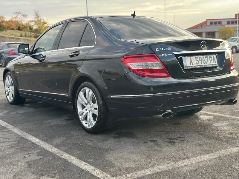 Mercedes-Benz C 320 7G-TRONIC, снимка 4 - Автомобили и джипове - 47885649