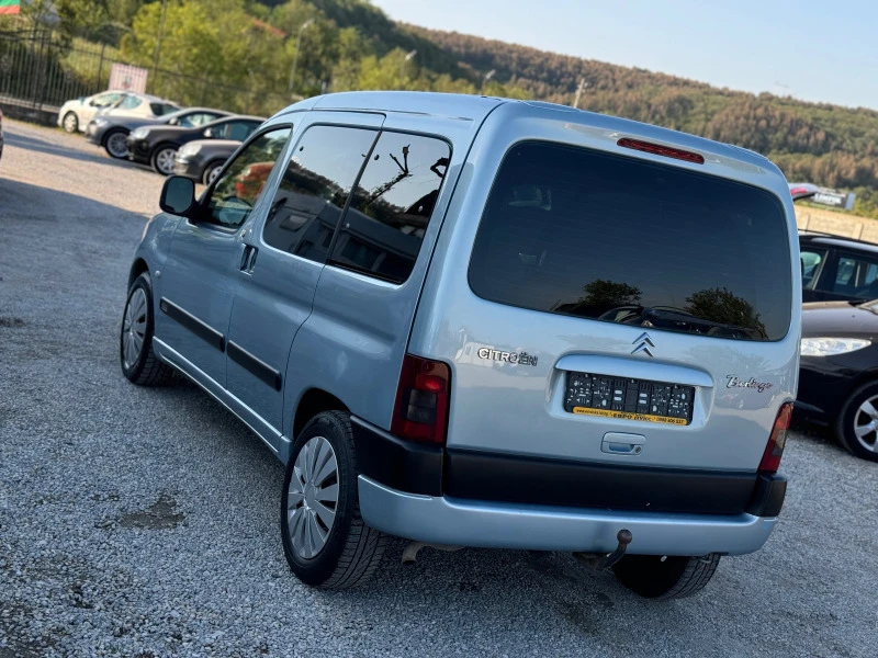 Citroen Berlingo 1.6i 109кс КЛИМАТИК 4-врати , снимка 5 - Автомобили и джипове - 46558086