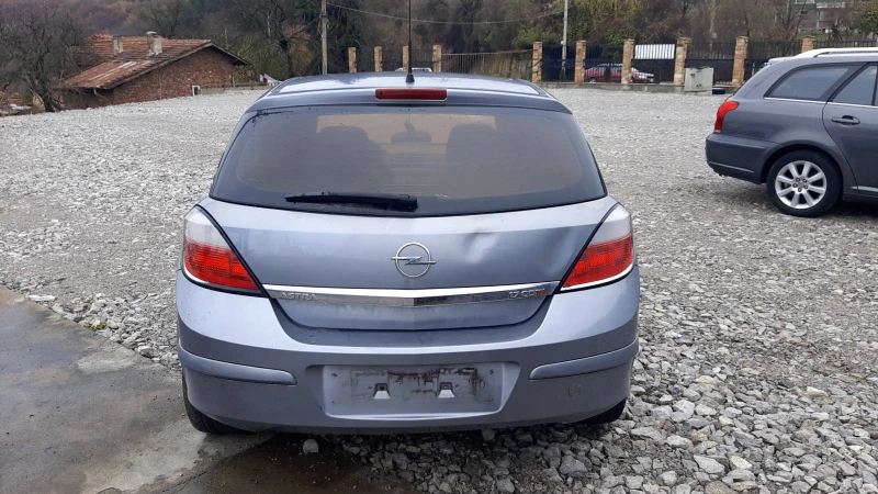 Opel Astra 1, 7, снимка 3 - Автомобили и джипове - 47978657