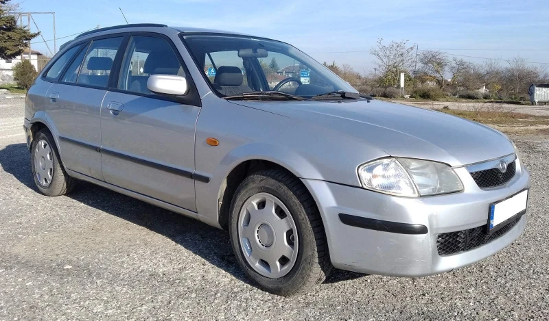 Mazda 323 F 2.0, снимка 3 - Автомобили и джипове - 48266686