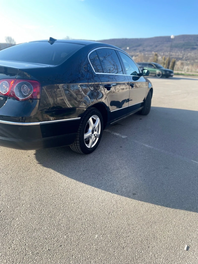 VW Passat Passat b6 1, 9 TDI, снимка 4 - Автомобили и джипове - 49422677