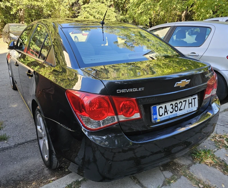 Chevrolet Cruze 1.8 / 141 HP / J300 /, снимка 4 - Автомобили и джипове - 52530652