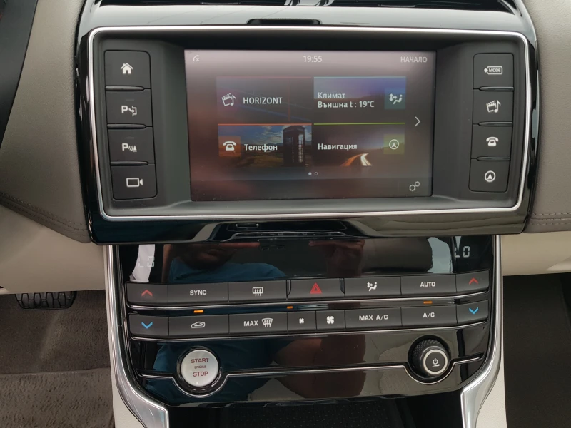 Jaguar XE 2.0D-180 к.с. EURO 6B 163 542 км ЛИЗИНГ, снимка 12 - Автомобили и джипове - 51931684