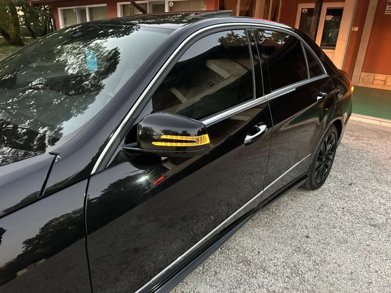 Mercedes-Benz E 350 AMG HK KEYLESS , снимка 9 - Автомобили и джипове - 52284617