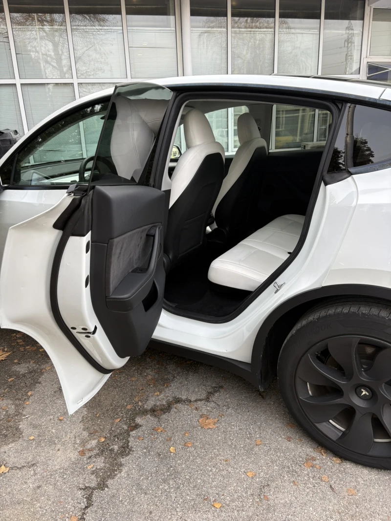 Tesla Model Y Long range Giga Berlin НАЛИЧНА!, снимка 9 - Автомобили и джипове - 52486654
