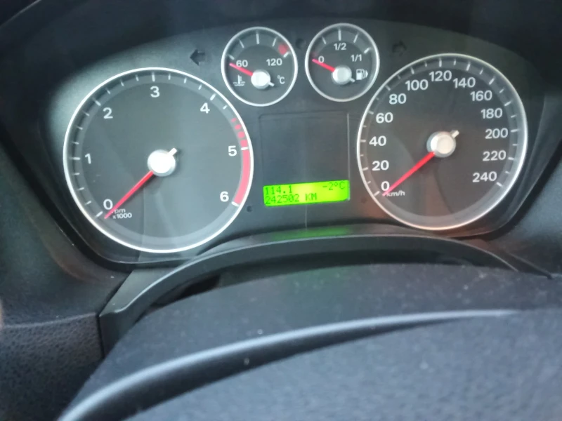 Ford Focus, снимка 6 - Автомобили и джипове - 53248591