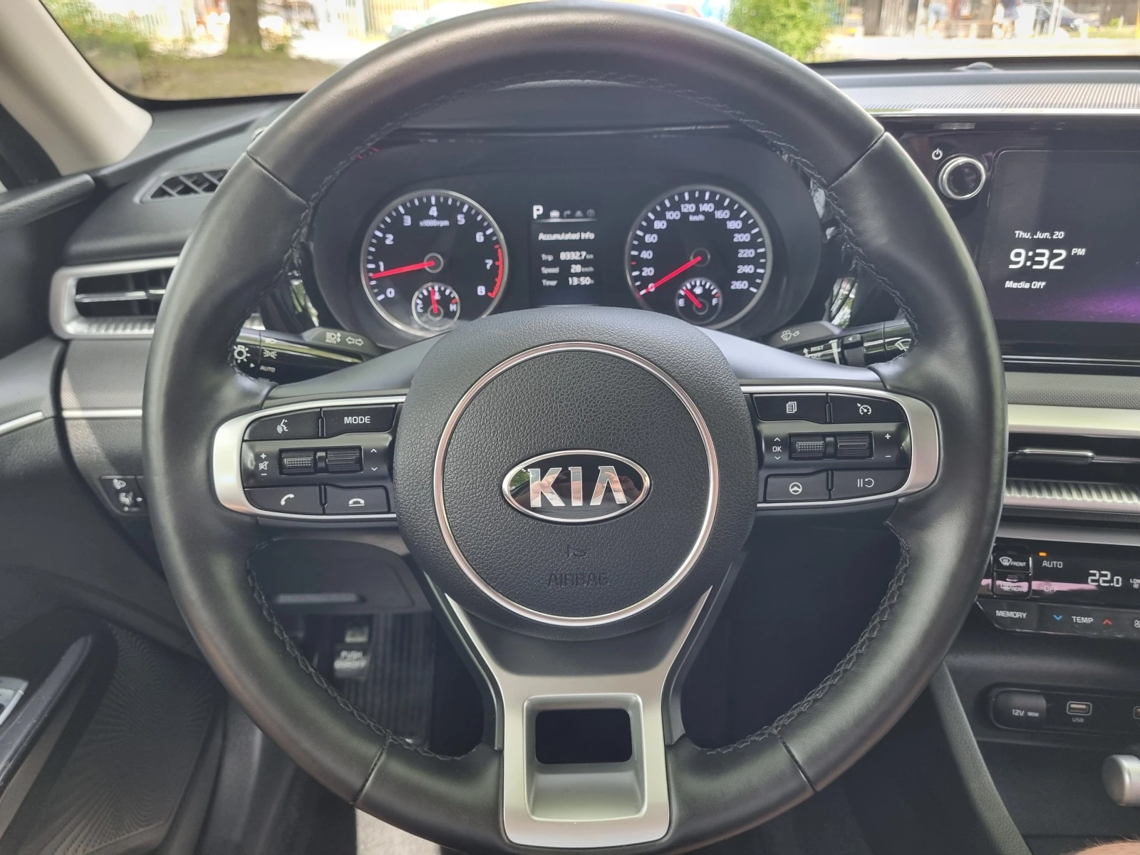 Kia K5 2.0 cm3 LPG - изображение 10