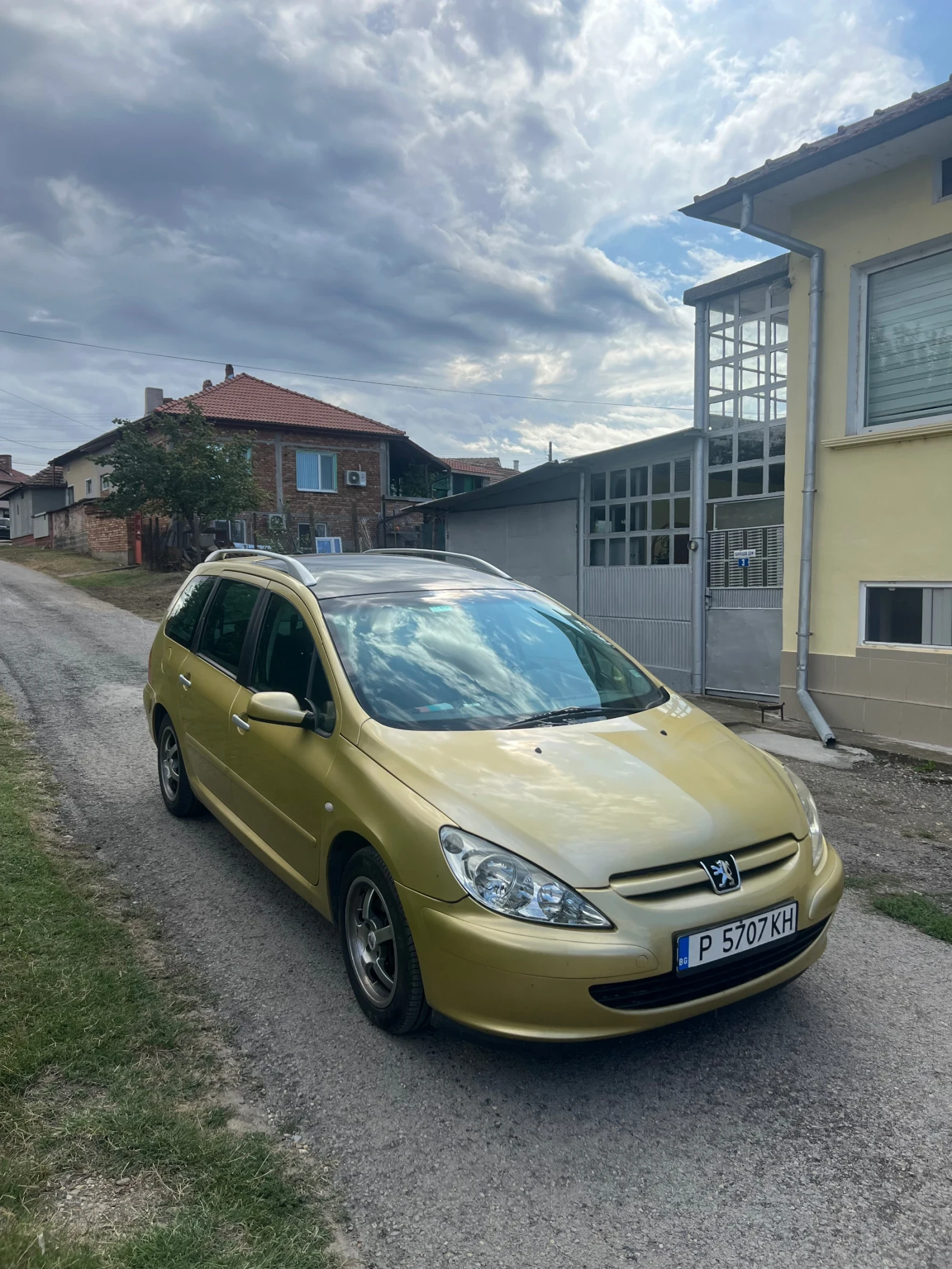 Peugeot 307 307 SW 2.0 HDI - изображение 2