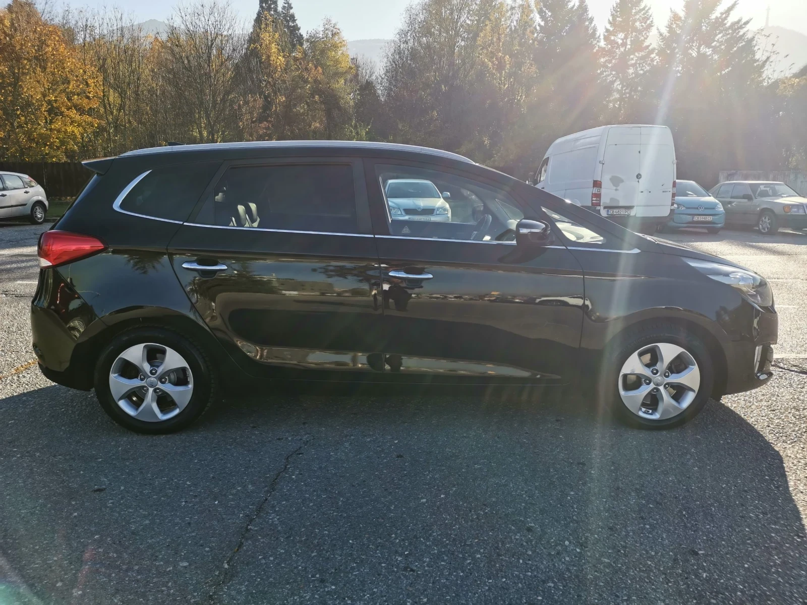 Kia Carens 1.7 CRDI SWISS - изображение 8