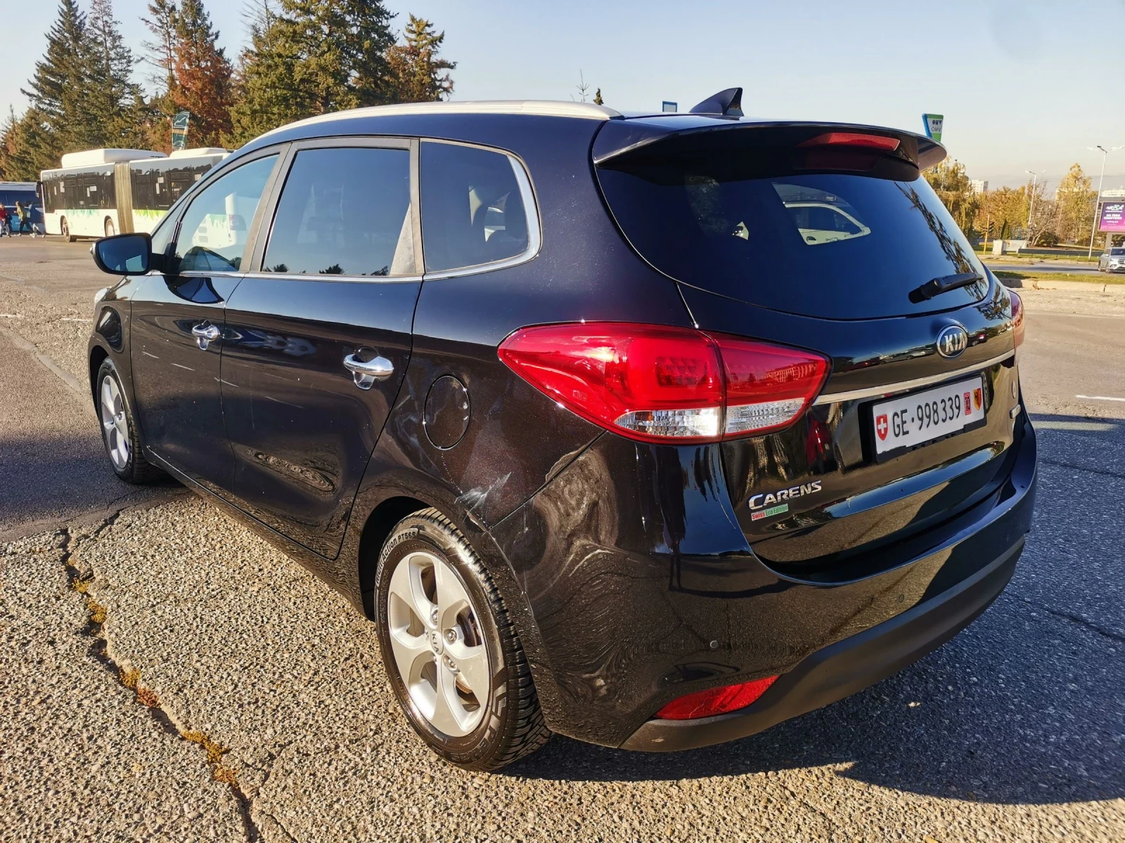 Kia Carens 1.7 CRDI SWISS - изображение 5