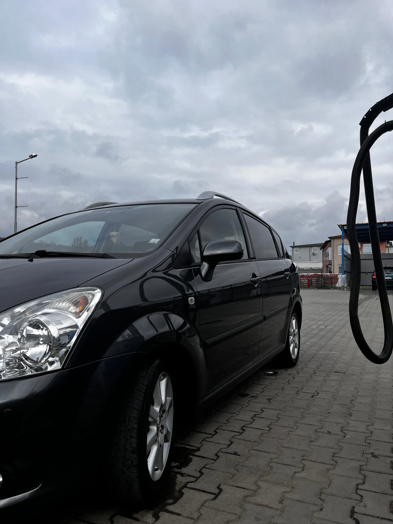 Toyota Corolla verso D4D - изображение 2
