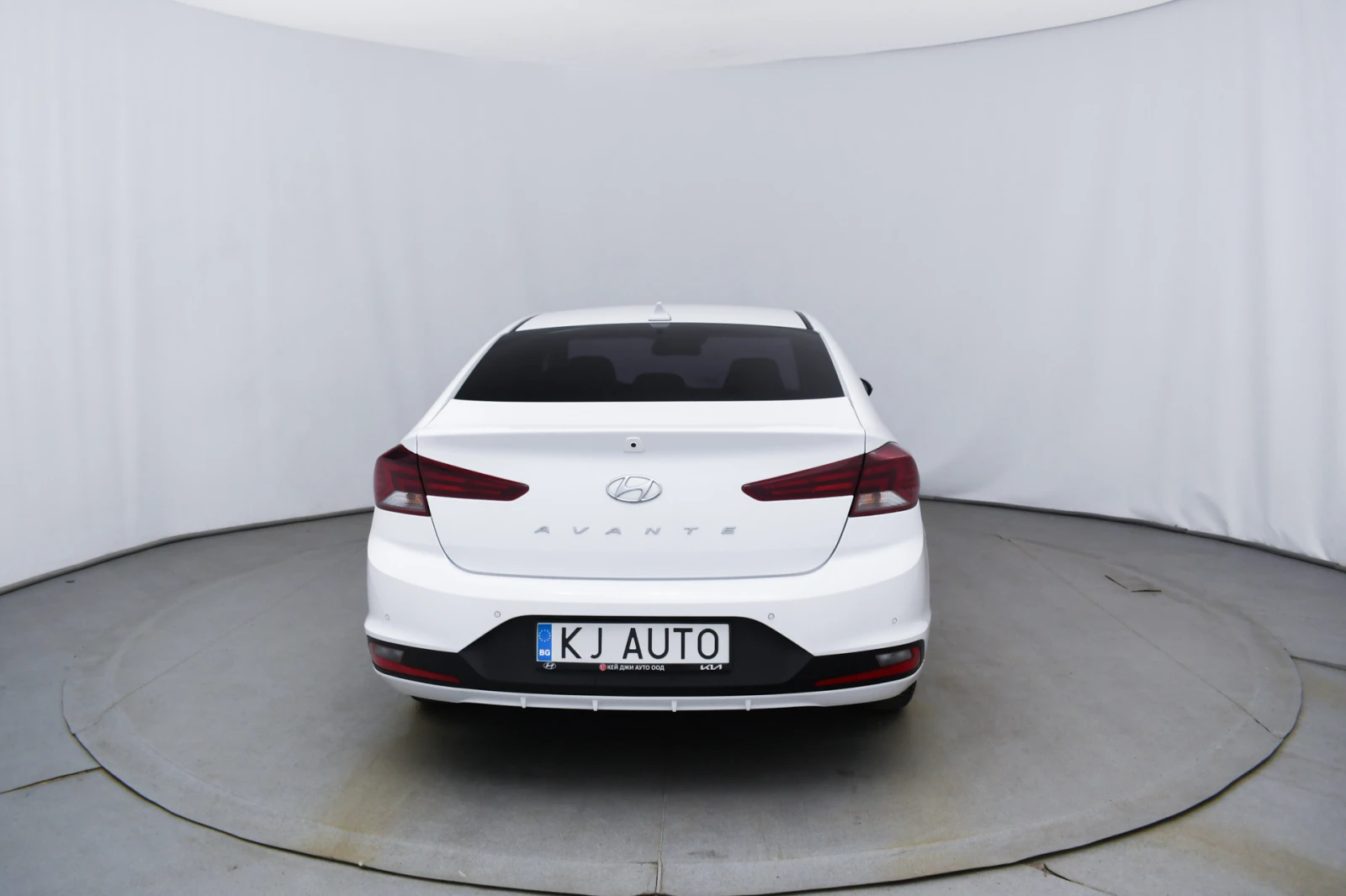 Hyundai Elantra 1.6 LPI - изображение 8