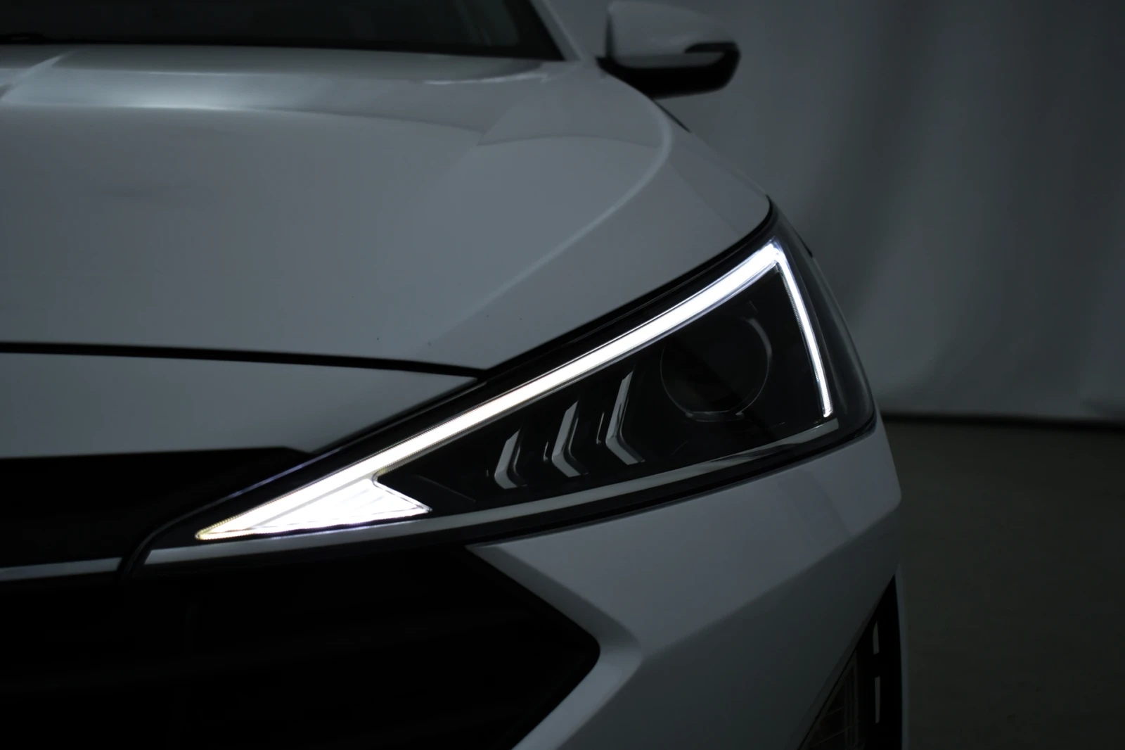 Hyundai Elantra 1.6 LPI - изображение 9