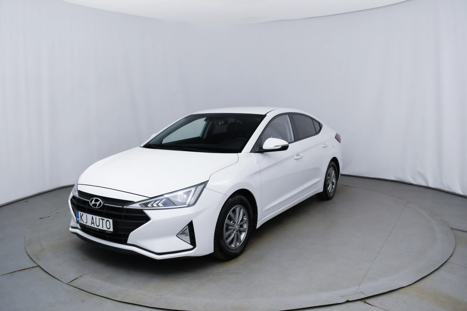 Hyundai Elantra 1.6 LPI - изображение 3