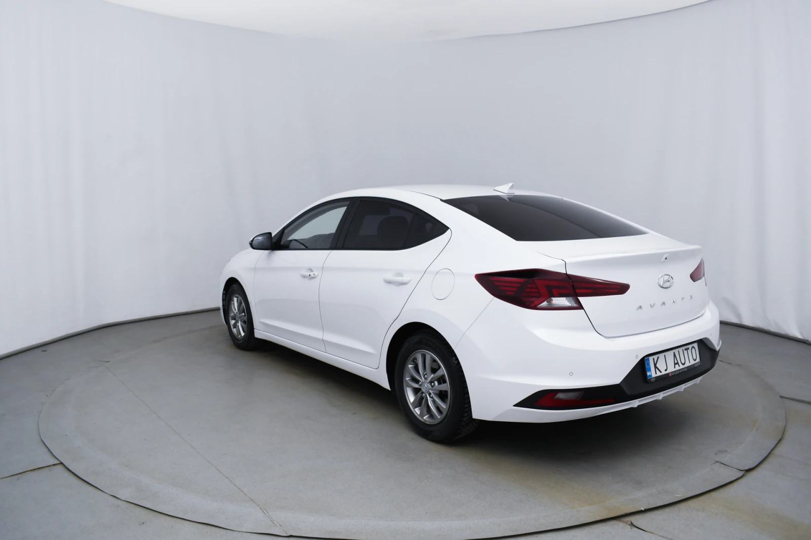 Hyundai Elantra 1.6 LPI - изображение 7
