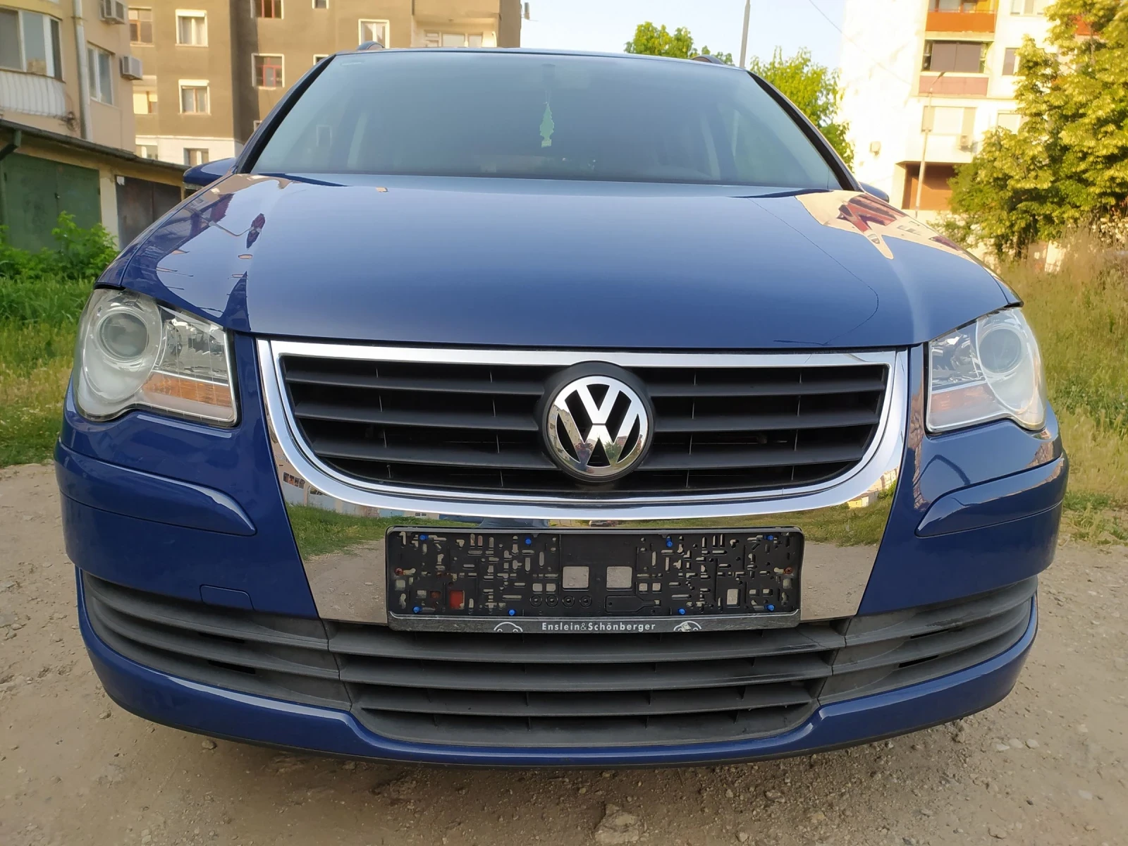 VW Touran 1.4 Turbo 6+ 1 TRENDLINE  | Mobile.bg — изображение 1