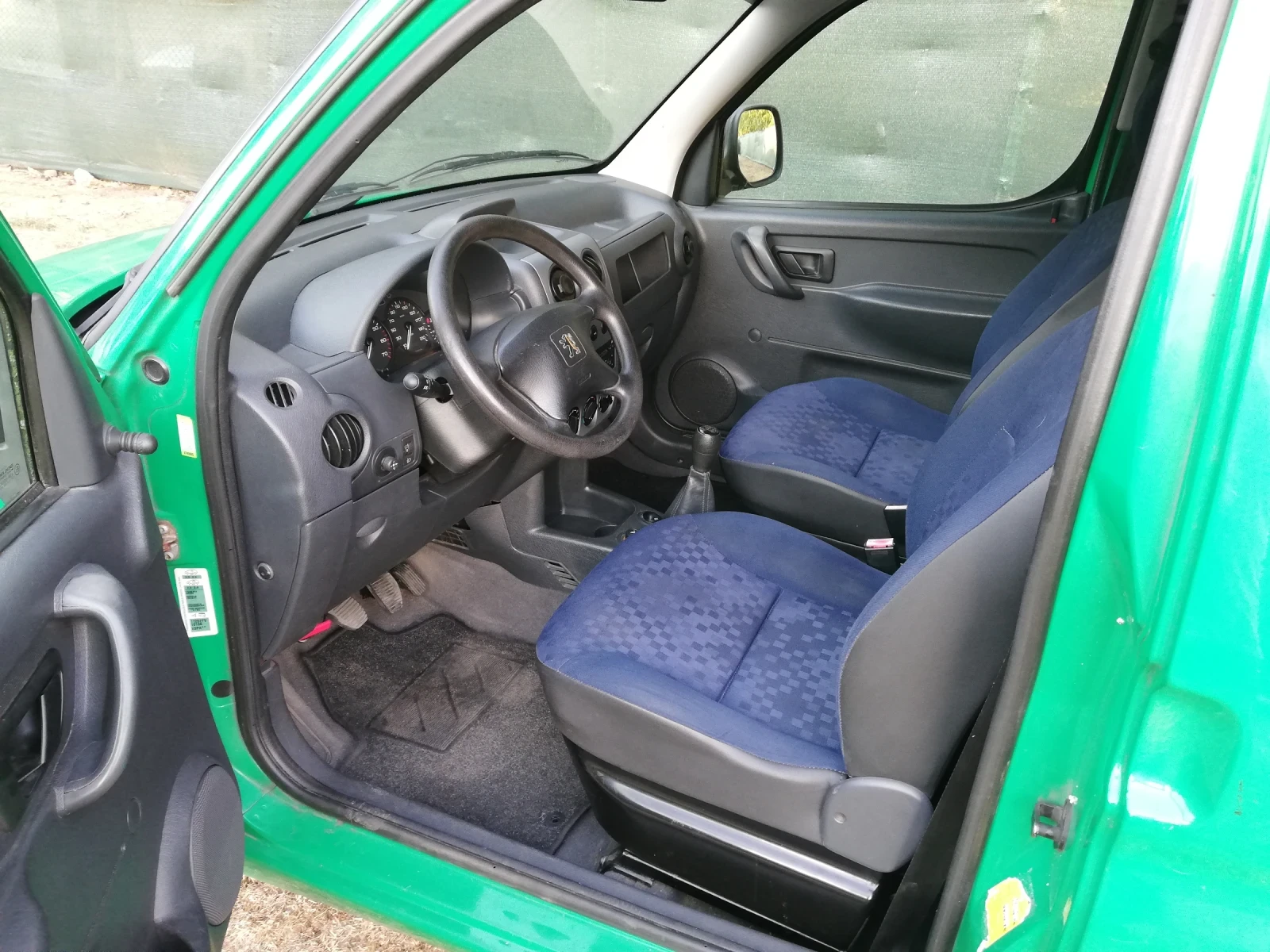 Peugeot Partner КЛИМАТИК 1.6 HDI 90к.с  - изображение 8
