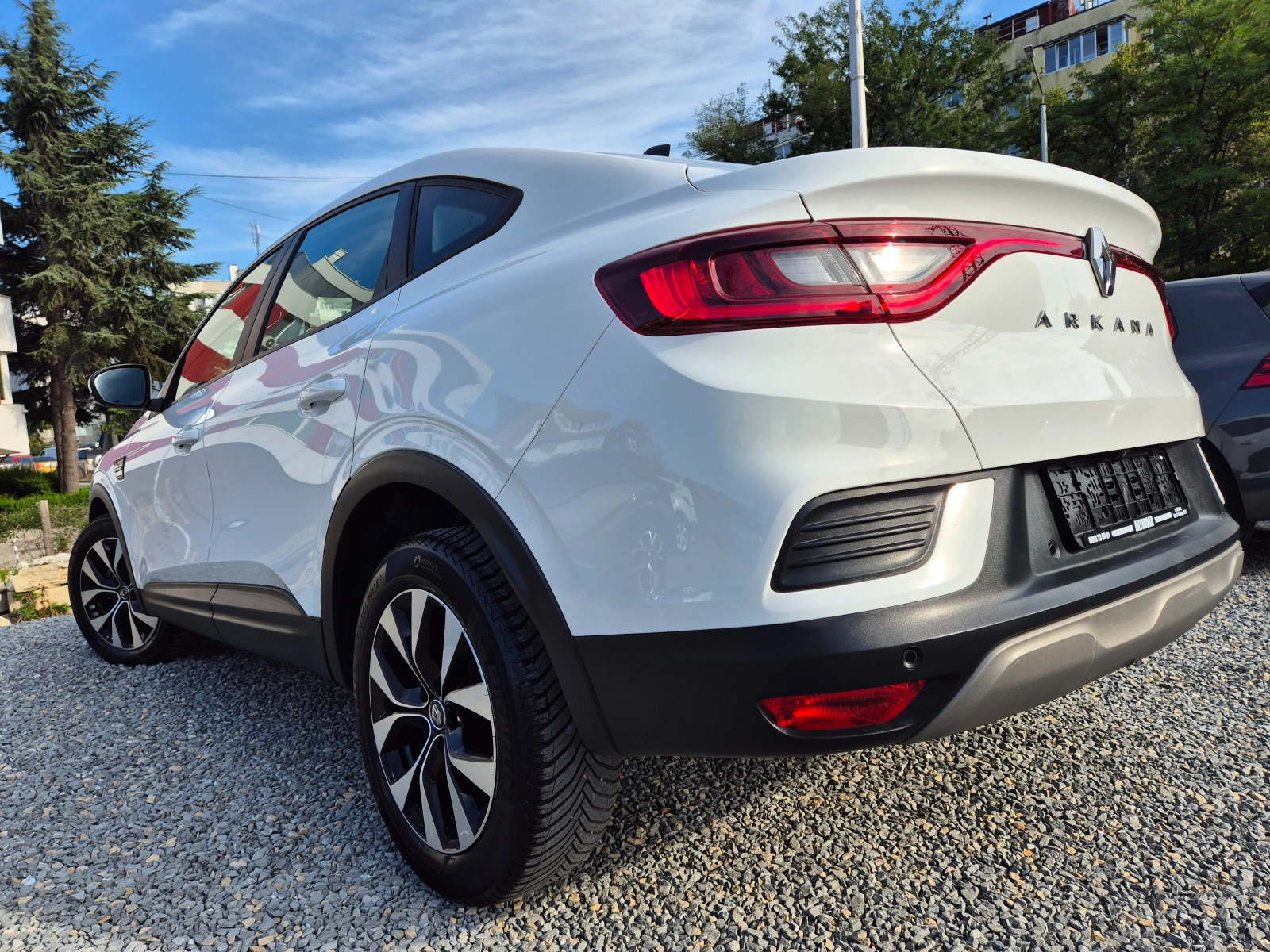 Renault Arkana 1.3 TCe -MILD HIBRID - изображение 4