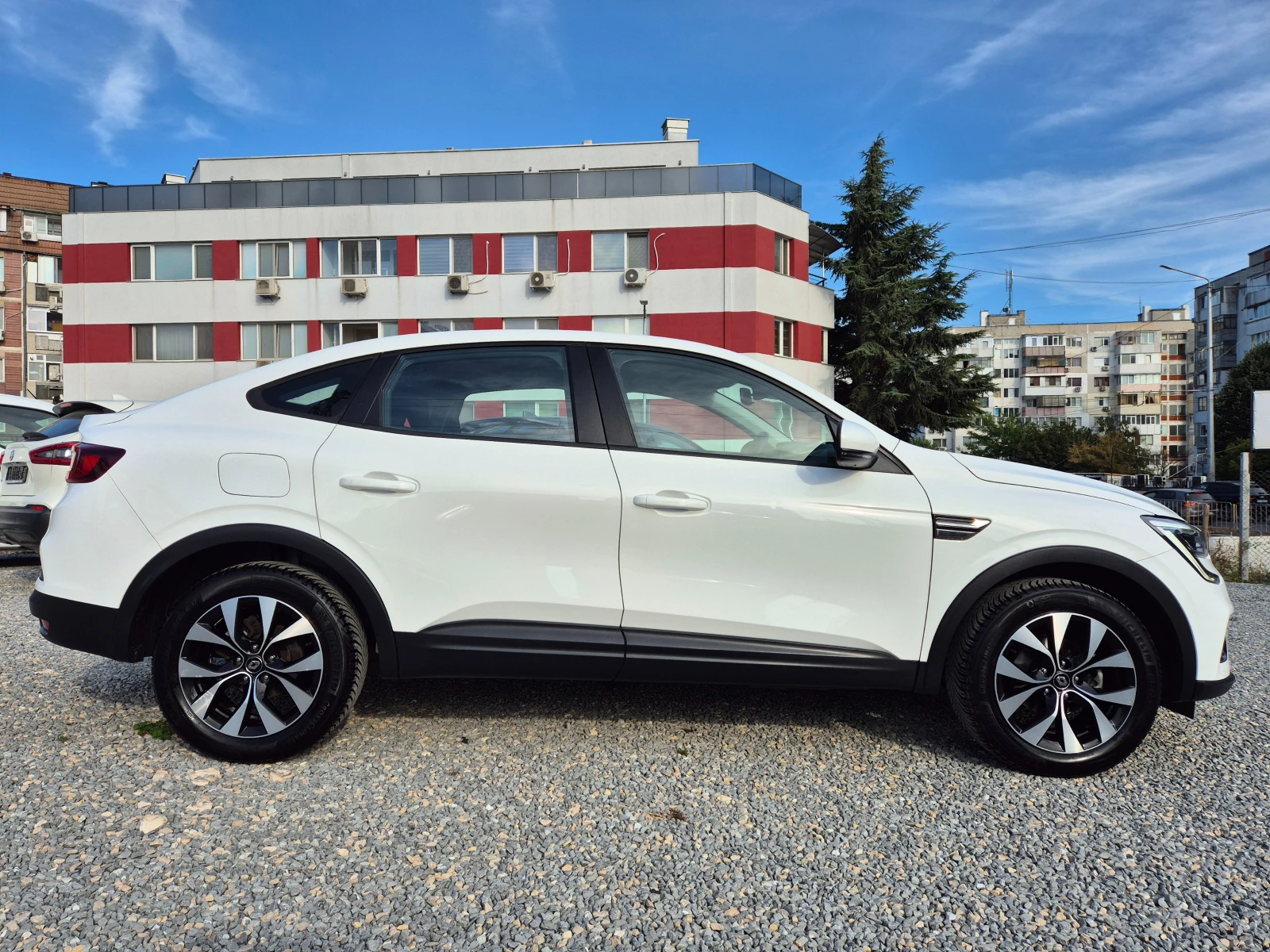 Renault Arkana 1.3 TCe -MILD HIBRID - изображение 7