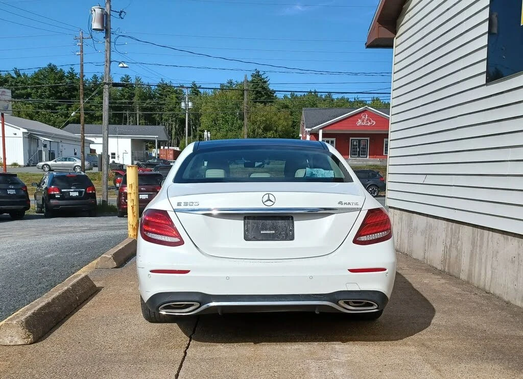 Mercedes-Benz E 300 4MATIC* FULL DIGITAL* PANORAMA*  - изображение 4