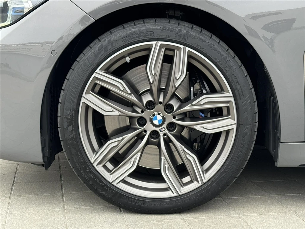 BMW 760 xDrive Sedan - изображение 4