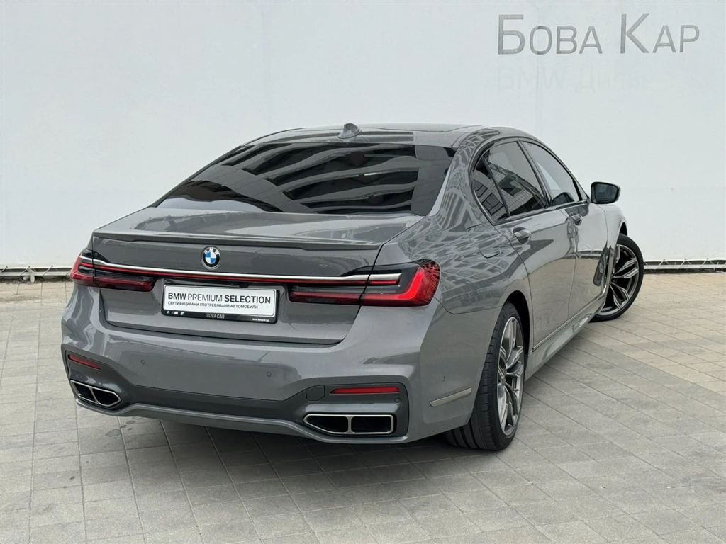 BMW 760 xDrive Sedan - изображение 2
