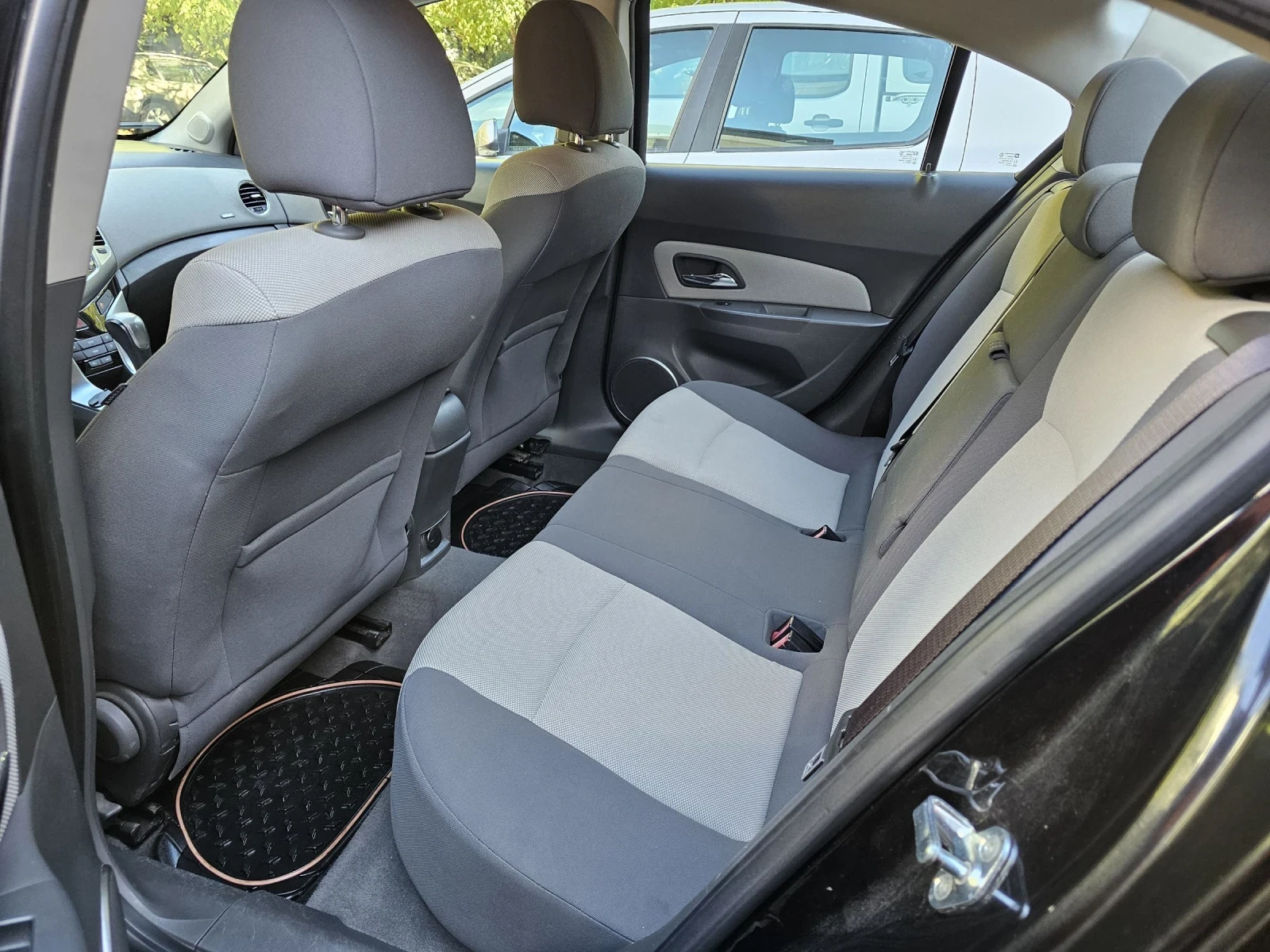 Chevrolet Cruze 1.8 / 141 HP / J300 / - изображение 8