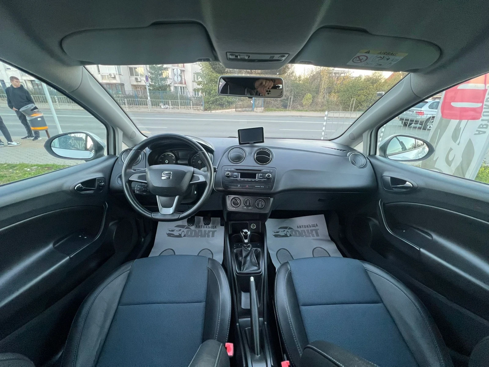 Seat Ibiza 1.2i/КОЖА/EURO.5B - изображение 9