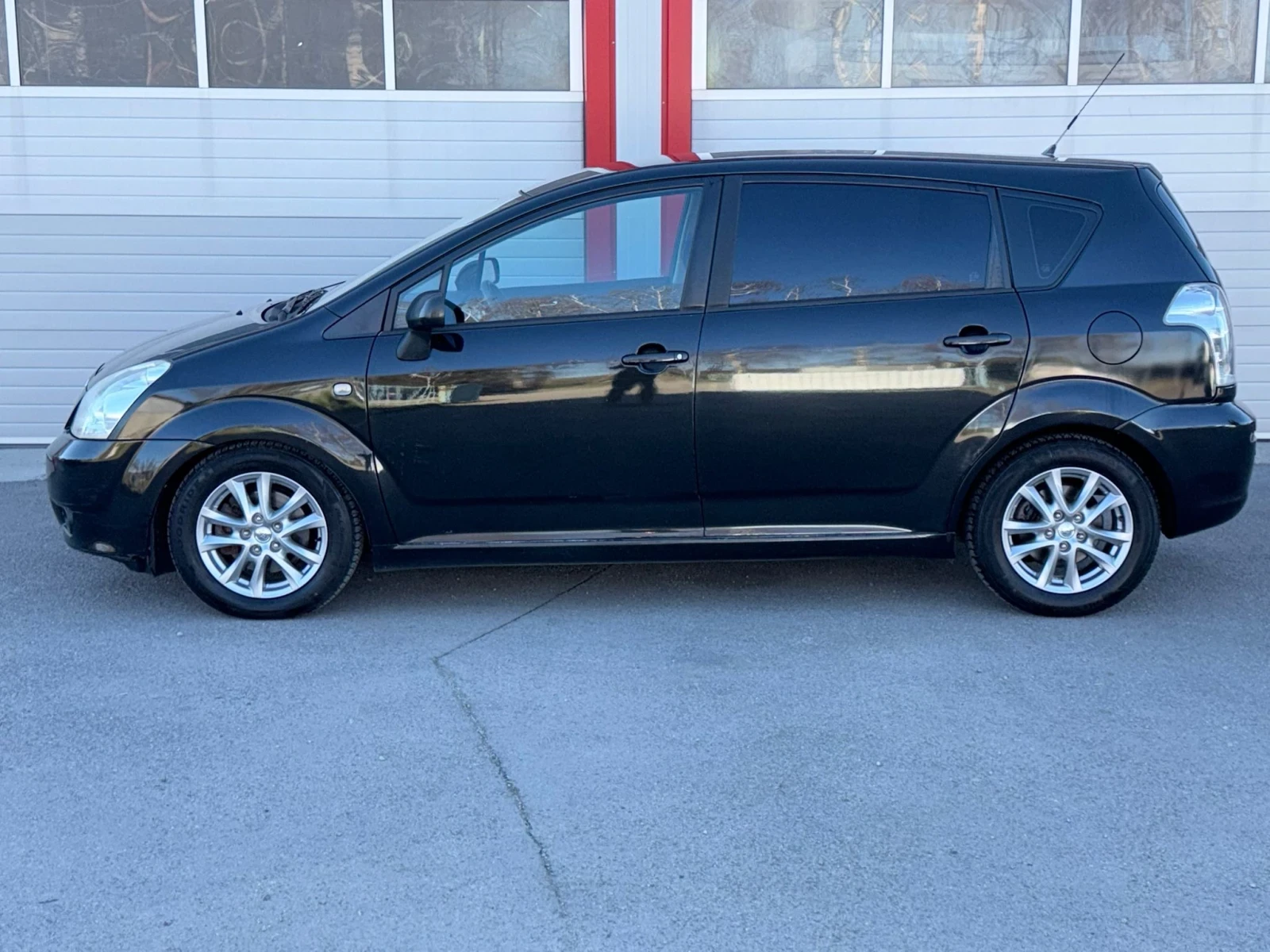 Toyota Corolla verso 2.2D-4D START STOP KLIMATIK 6-СКОРОСТИ ЛИЗИНГ!!!, снимка 6 - Автомобили и джипове - 54138776