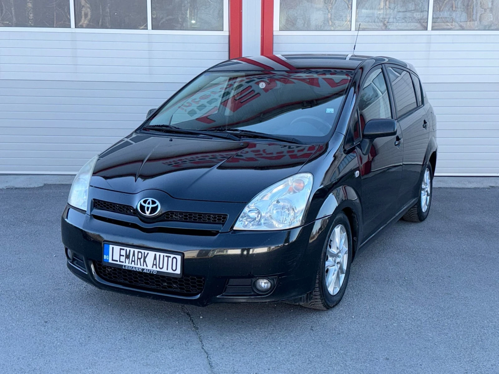 Toyota Corolla verso 2.2D-4D START STOP KLIMATIK 6-СКОРОСТИ ЛИЗИНГ!!!, снимка 4 - Автомобили и джипове - 54138776